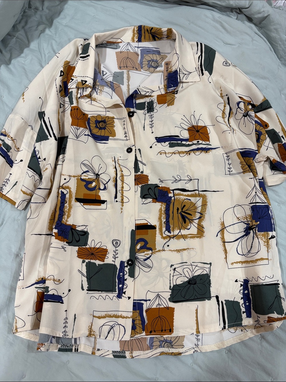 Womens Cream Abstract Floral Short-Sleeve Button-Up Top